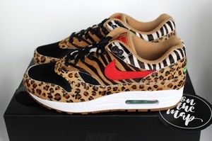 nike safari animal pack