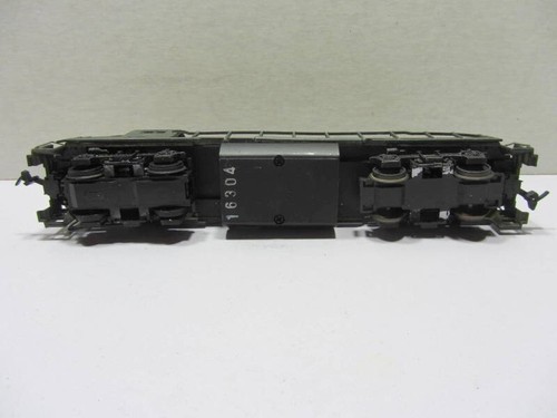 Life Like HO Scale US Army GP38-2 Powered Locomotive - Picture 6 of 6