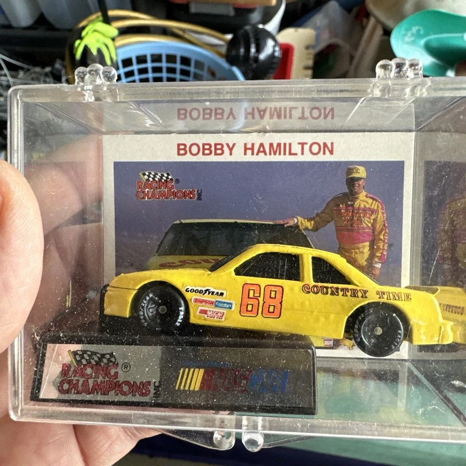 Campeones de carreras Bobby Hamilton #68 Country Time NASCAR 1991 Oldsmobile diecast Foto 2 de 3