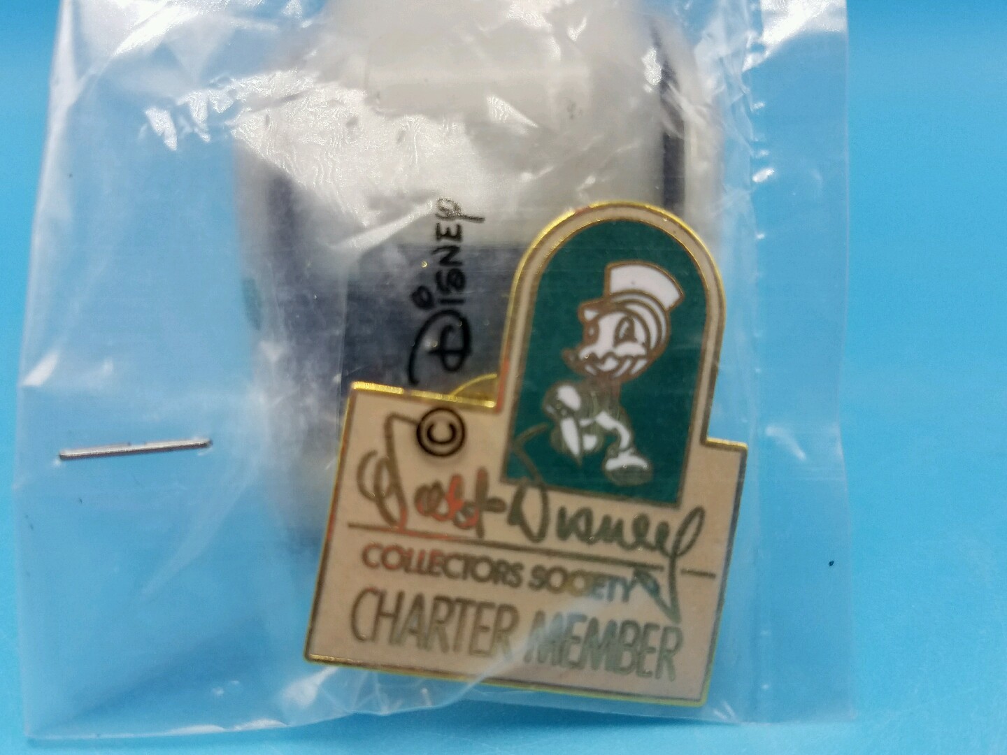 WDCC Disney 1992 Charter Cloissone Jiminy Cricket Pinnochio Pin TieTack NOS