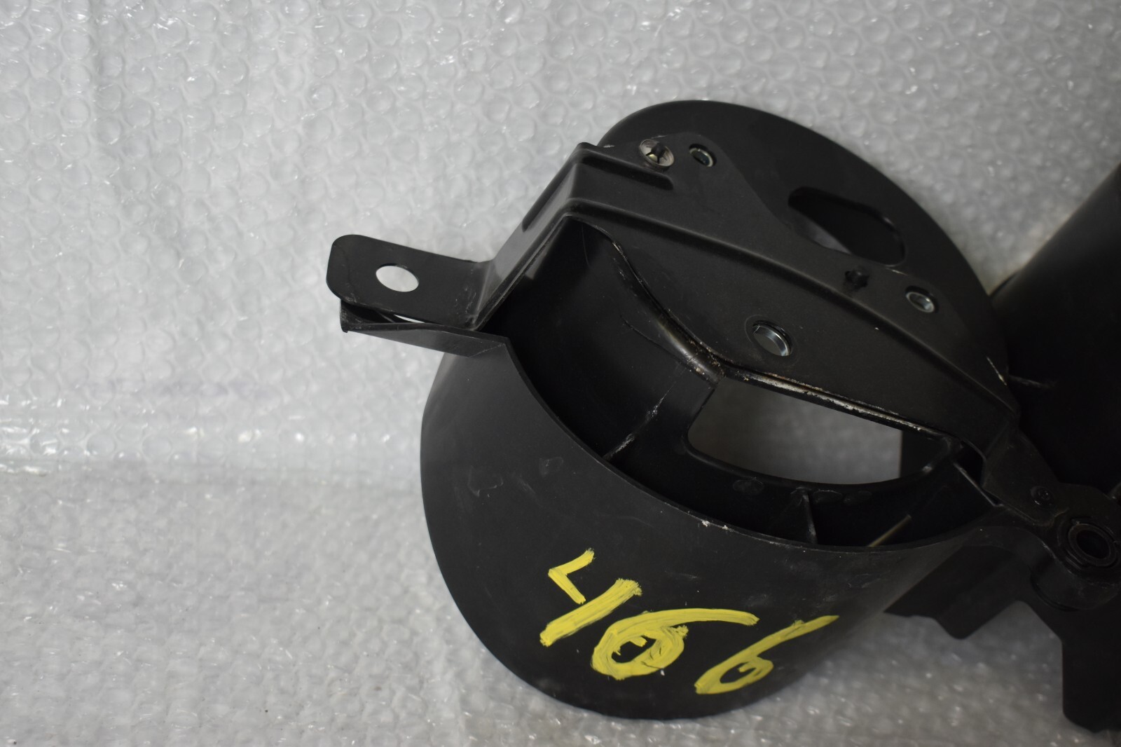 FERRARI F151M LEFT TAIL LIGHT BRACKET 2021 OEM 863548