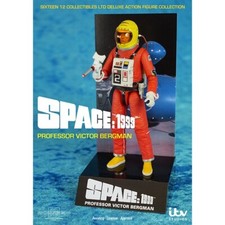 Sixteen 12 Space 1999 Victor Bergman in Spacesuit with Spectro-X Scanner- FIG-B1