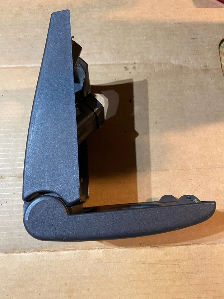 Funda consola Saab 900 1994-98 y 9-3 1999-2002. Sin cenicero. Foto 4 de 4