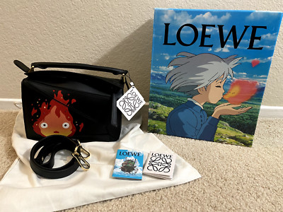 LOEWE レザー キーホルダー バーガンディ Loewe X HOWLS MOVING CASTLE Satin Calfskin Mini Calcifer Puzzle