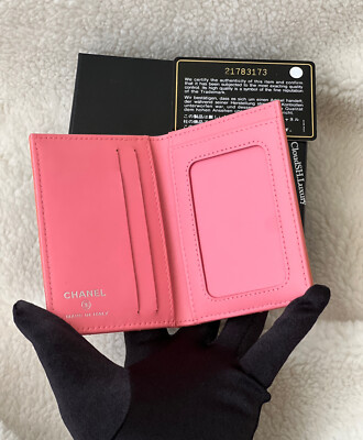 Auth Chanel Coral Pink Patent Leather Bi-Fold Card Case w/ Silver