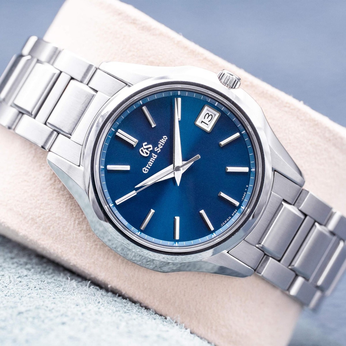 Grand Seiko Heritage Collection SBGV217 Blue Dial 39mm 2022 Box