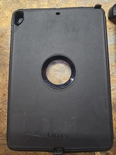 OtterBox Defender 77-53675 Case iPad Pro 9.7 1st Gen Black w/ Stand