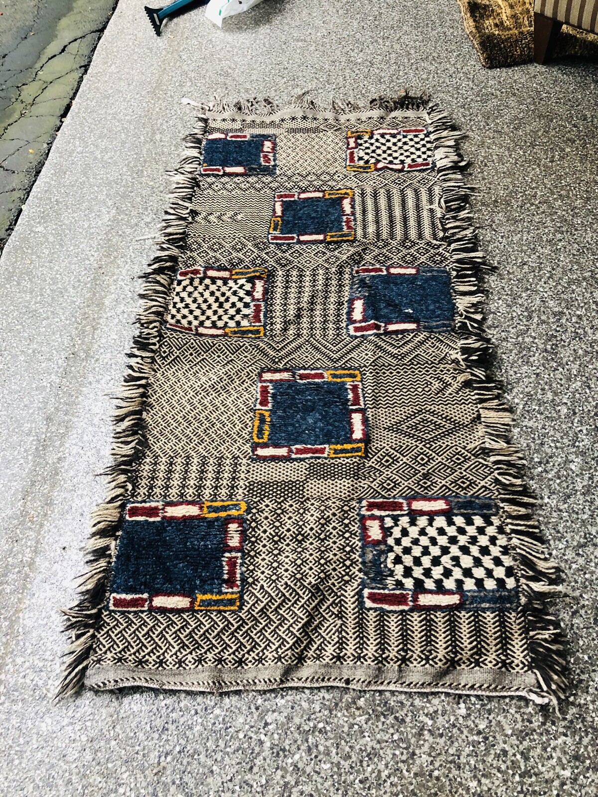 Picture 2 of 8