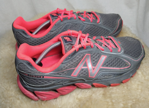 NEW BALANCE WOMENS 1550 RUNNING SHOES CROSS TRAINING SIZE 8 B GREY/ PINK - Picture 11 of 20