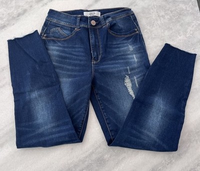 WANNABETTABUTT YMI Womens Jeans Size 3 BBL Booty Lifting Dark Wash Ripped Frayed