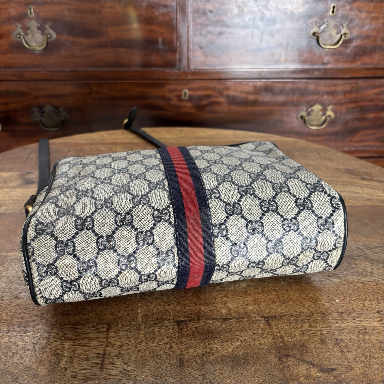 Vintage Gucci Accessory Collection Camera Shoulder Bag GG Logo Navy Blue thumbnail 5