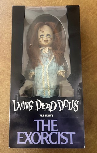 Figura De Regan De 38 Cm De The Exorcist Con Sonido – Mezco Toyz Mega Scale, Coleccionable De Terror Para Fans Adultos