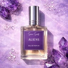 Aliens Eau de Parfum | Warm Amber Floral | Long Lasting | Feminine / Unisex