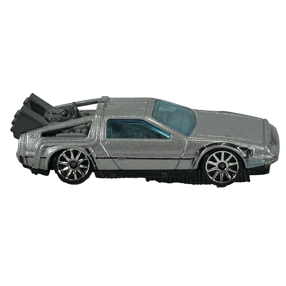 Hot Wheels Back to the Future DeLorean Time Machine (Loose) [HW16] - Image 4 of 4