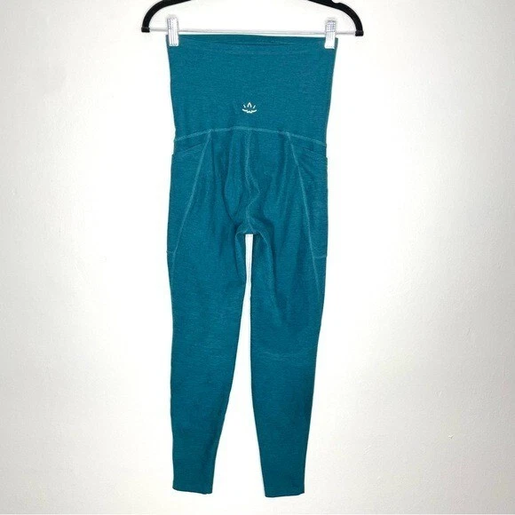beyond-yoga beyond the bump spacedye teal green leggings