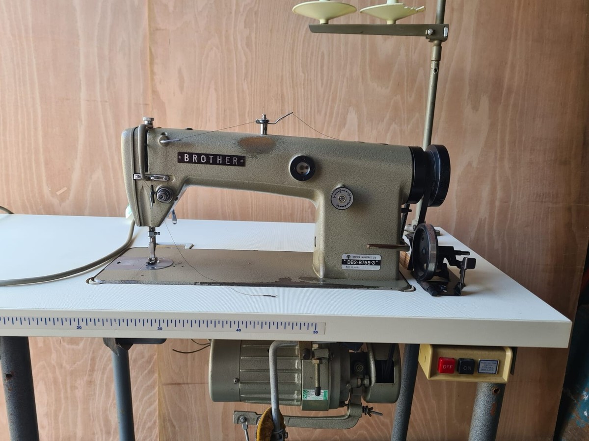 brother工業用ミシンDB2-B755-3 デニムの裾上げに