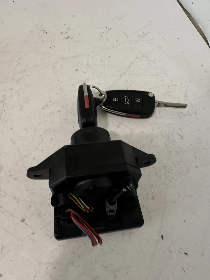 2012 AUDI Q7 IGNITION LOCK CYLINDER KEY SWITCH MODULE W/ TWO KEY OEM 4F0909135 — 第 4/4 张图片