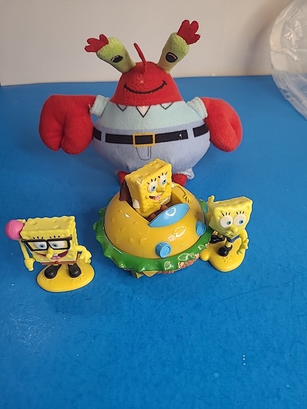 lot of spongebob squarepants Toys