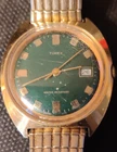 New ListingTimex Vintage Manual Mechanical Men's Watch Green Dial Date WR Gold Stretch