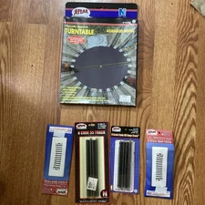 Atlas #2790 N Scale Manually Operated Turntable Model & Track Lot