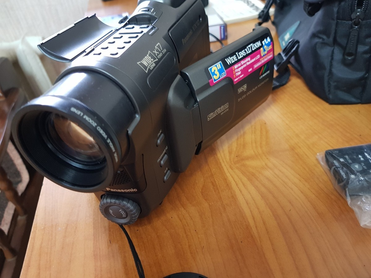 Panasonic NV-VX10 x17 zoom Video Camera Carrybag - Made Japan