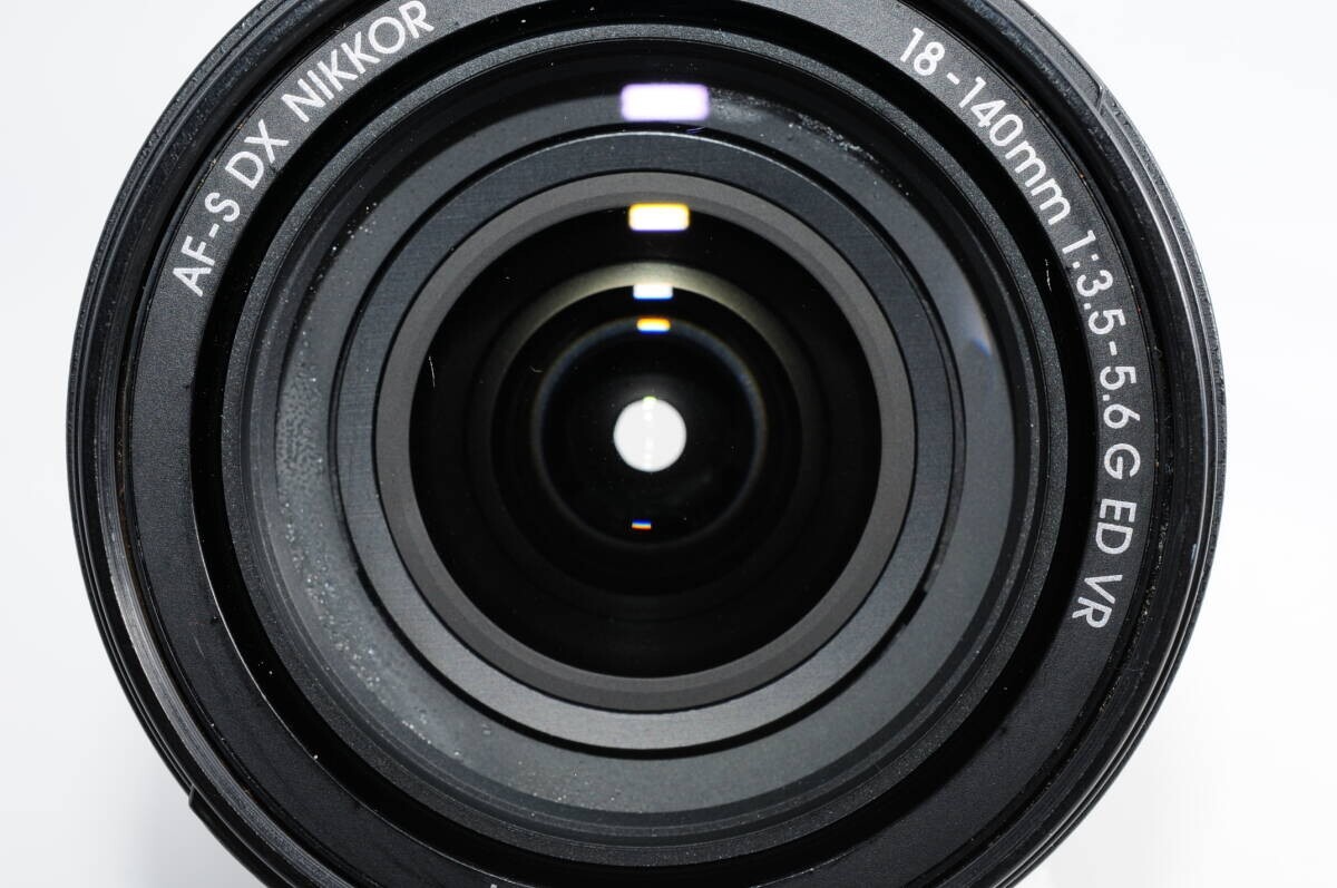 Nikon AF-S DX NIKKOR 18-140mm f/3.5-5.6 G ED VR Lens with