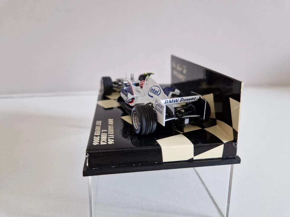 Minichamps 1/43 BMW Sauber F1.06 R. Kubica - Test Driver 2006 - 400060038 - Immagine 4 di 4