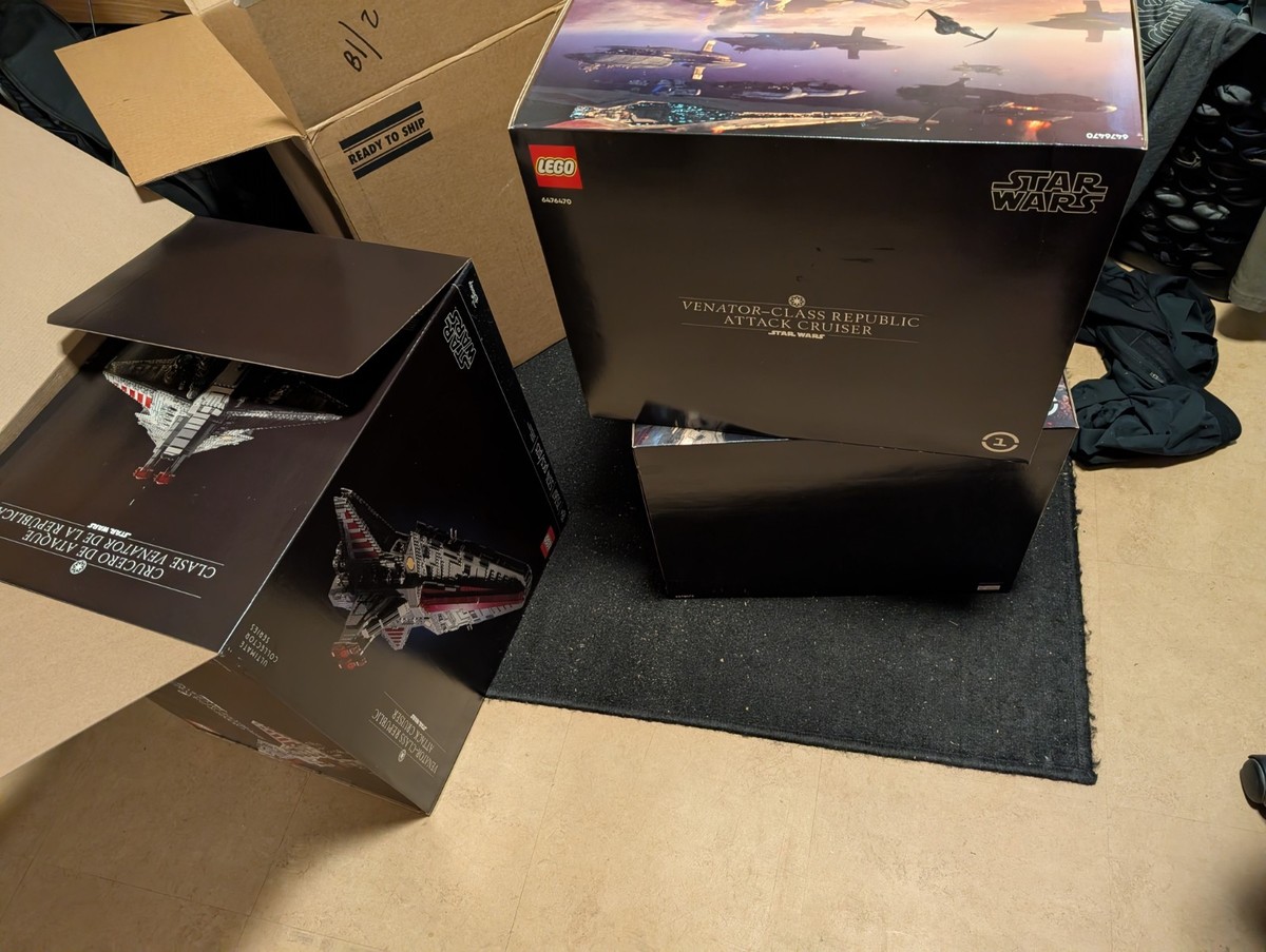Lego Star Wars 75367 UCS Venator-class Republic Attack Cruiser