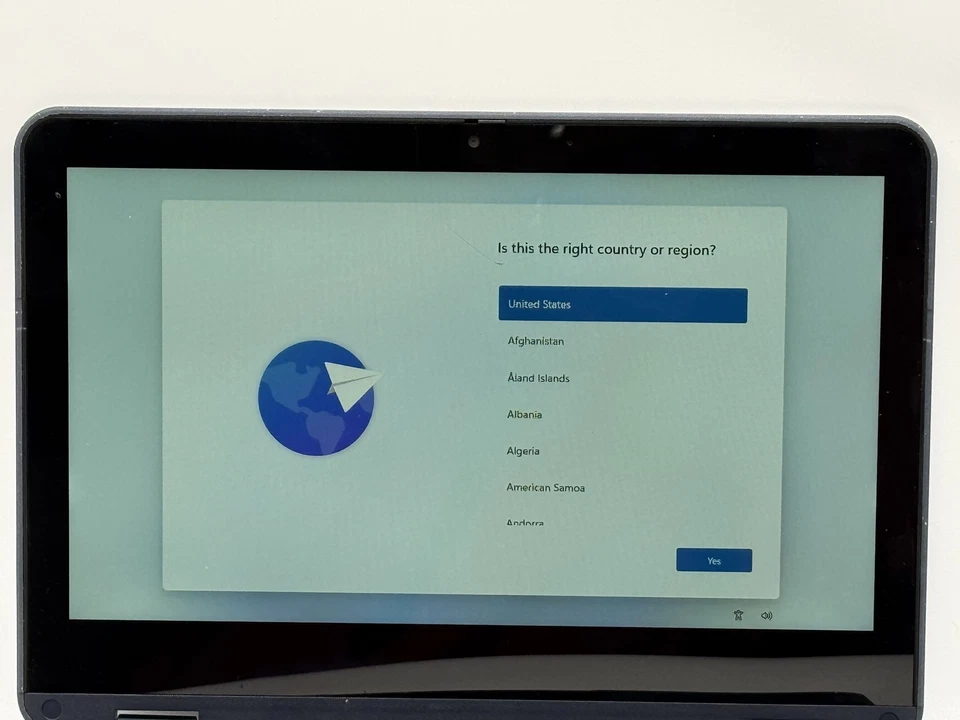 Lenovo 500W Gen 3 11.6" Pentium Silver N6000 1.1GHz 8GB 256GB SSD W11H Usado Leer Foto 2 de 4