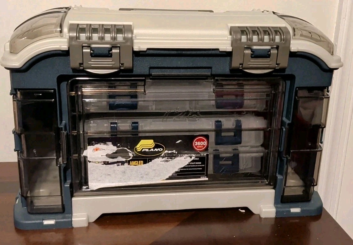 Plano 732 Outdoor Sports Angled Fishing Tackle Box Storage S