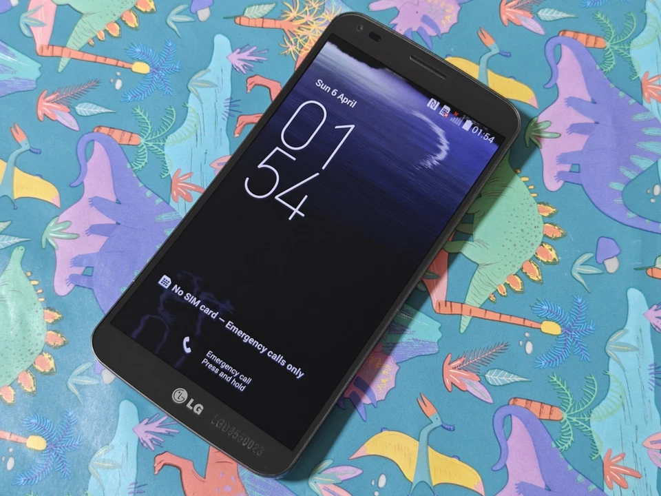 LG G Flex (Unlocked) Prototype Curved Android Smartphone - Image 2 of 4