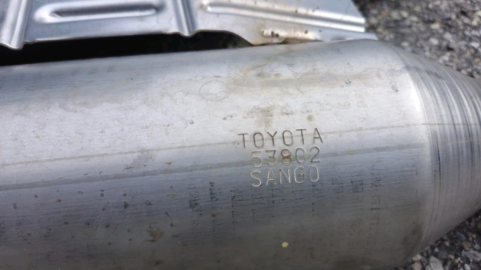 LEXUS 2015-2024 RC-F RCF TUBO DE ESCAPE DIANTEIRO SILENCIADOR RESSONADOR TUBO MÉDIO 28K MILHAS - Imagem 2 de 4