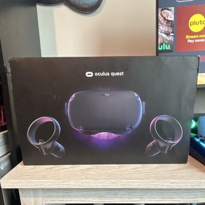 Oculus Quest Black Standalone VR Headset with Controllers Plastic Material