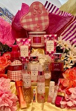 15 Pc Set Bath Body Works GINGHAM GORGEOUS w/Candle, EDP Spray, Makeup Bag New
