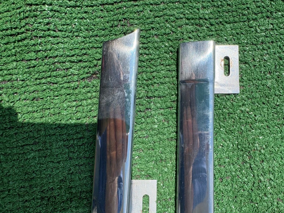 1966 Lincoln Continental rear package tray stainless edge trim 66 Foto 3 de 4