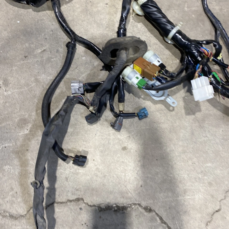 2006 2007 Subaru Impreza STI sedan fabricante de equipamento original chicote de fios motor 98241FE320 - Imagem 4 de 4