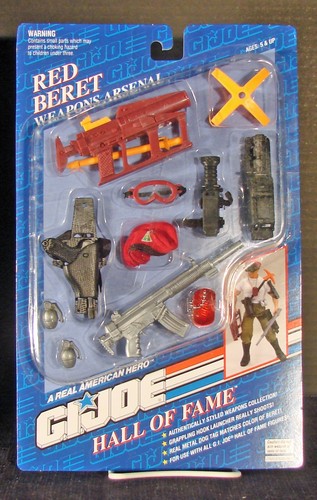 New GI Joe Hall of Fame Red Beret Weapons Arsenal from 1994 - Picture 1 of 2