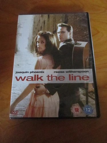 DVD WALK THE LINE    GREAT  ** MUST SEE ****