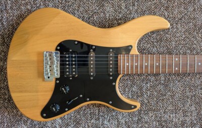 2000 Yamaha Pacifica PAC112X Natural Satin. Made in Taiwan. Stratocaster. Gurt