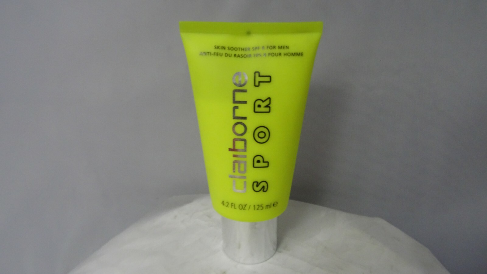 Claiborne Sport Skin Soother - SPF 8 For Men 42oz 125ML 6890₽