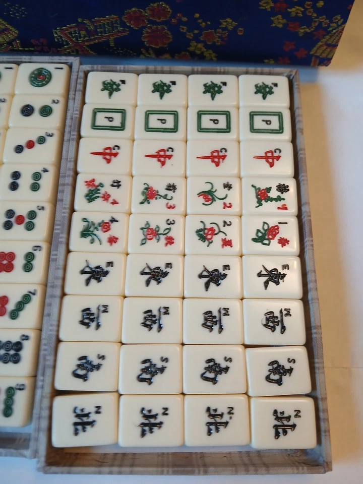 Mahjong Set 152 Tiles Blue Oriental Case Tokens Book Mahjong Jongg Rare Vintage - Image 2 of 4