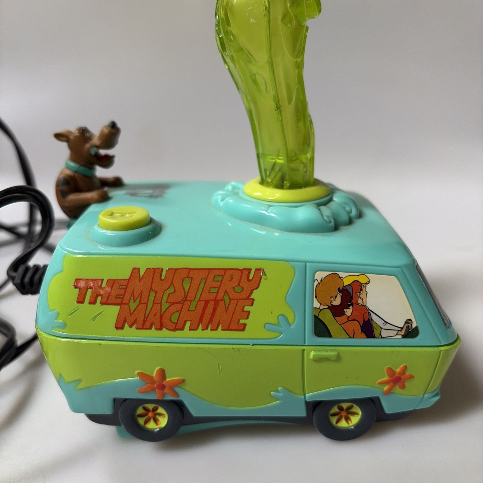 Jakks Pacific Scooby Doo! Play 5 Video Games Plug & Play TV game system 2006