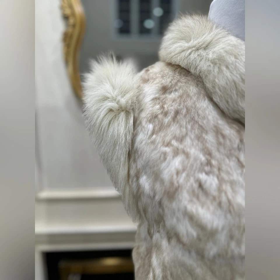 Vintage Dyed Rabbit Fur Vest Beige Cream Soft Real Fur Medium Hong Kong - Image 3 of 4