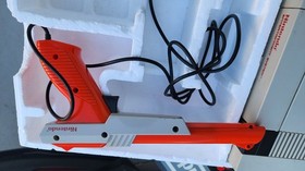 Nintendo Entertainment System Action Set (Console, Gun, Poster & Box Only)