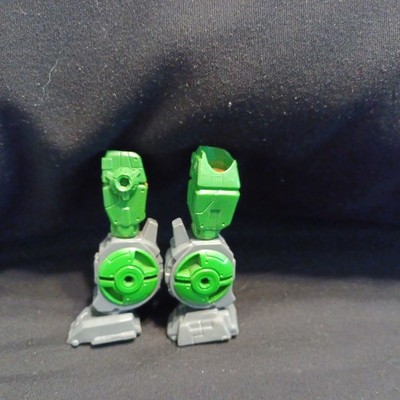 = BEN TEN ALIEN CREATTION ONE SET OF LEGS 3 1/4'' HARD RUBBER FIGURE #K13