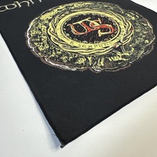 デイヴィッド・カヴァデールとスティーヴ・ヴァイ　サインcd whitesnake ホワイトスネイク「どれだけ嫌おうが無駄だ」 | BARKS