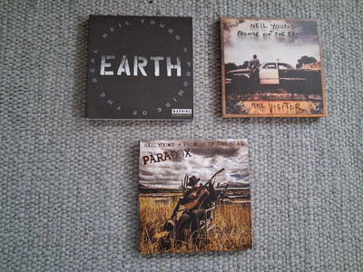 Neil Young & Promise Of The Real  CDs The Visitor, Paradox, Earth live Doppel-CD