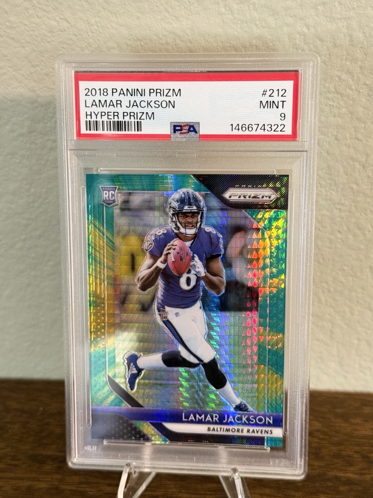2018 Panini Prizm - Rookie Lamar Jackson #212 Hyper Prizm PSA 9