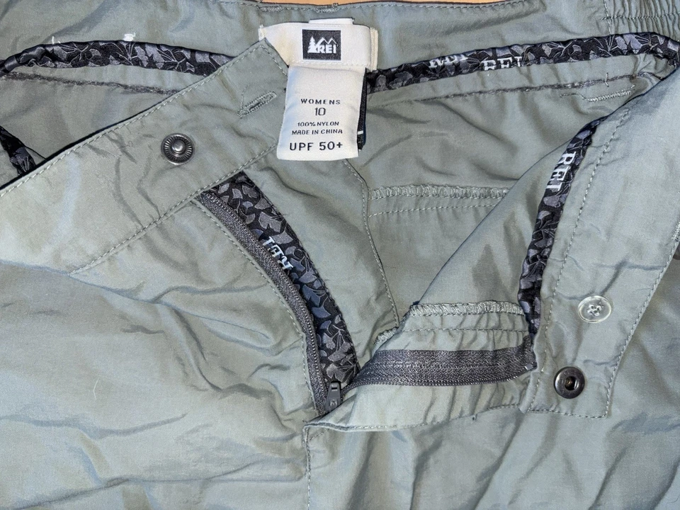 Pantalones de Senderismo Convertibles REI Cooperativos con Cremallera Bolsillos de Carga para Mujer Talla 10 Foto 3 de 4