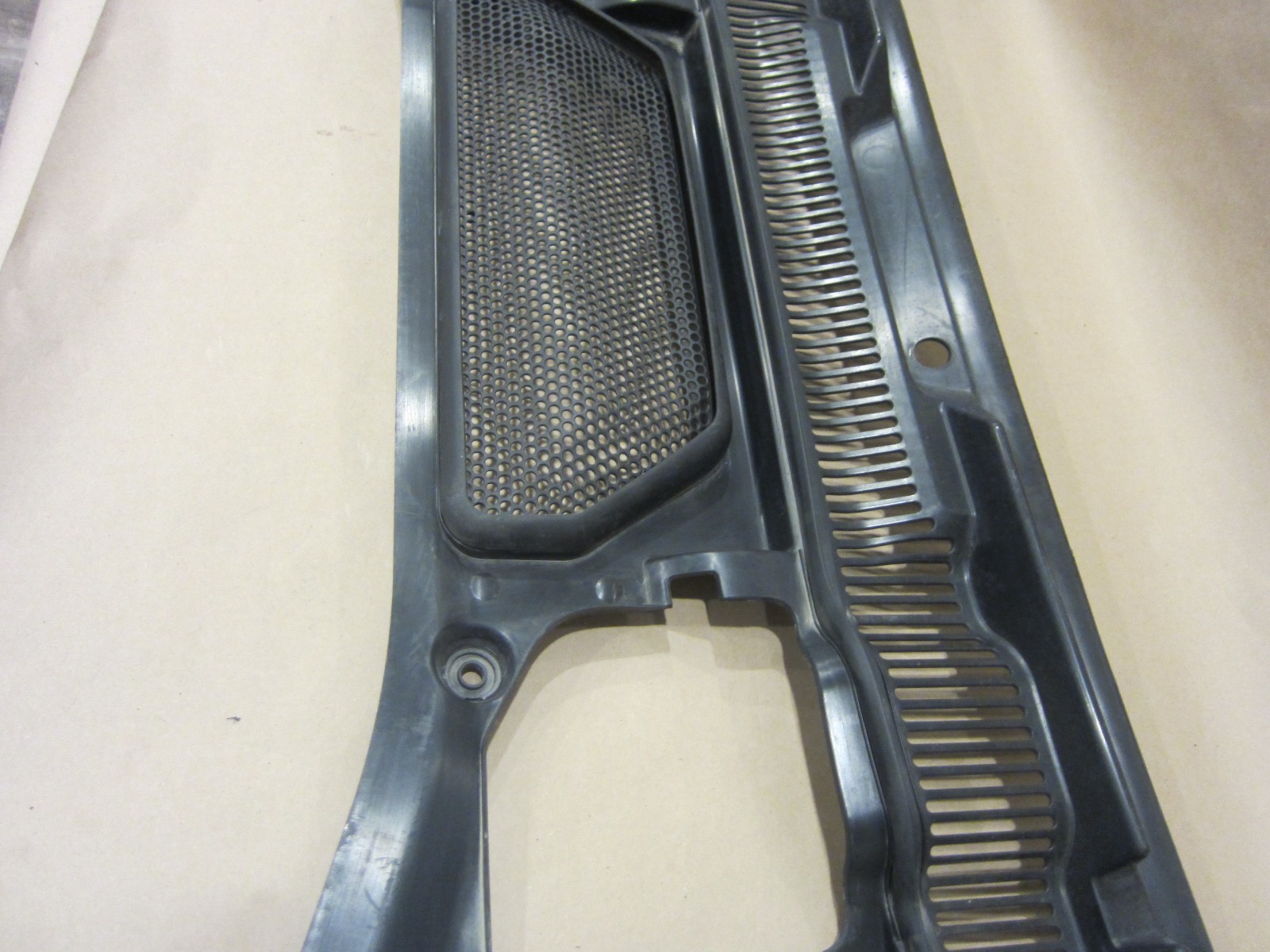 Bentley Continental Windshield Cowl Part# 3W8819415E